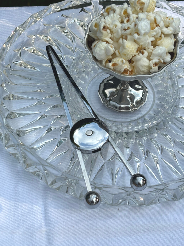 Strak vormgegeven RVS ijstang - Sleek stainless steel ice tongs