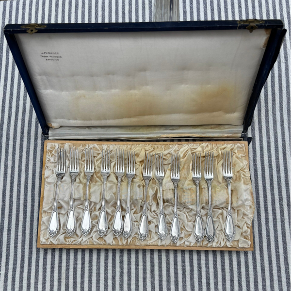 Set van 12 verzilverde dessert- of ontbijtvorkjes - Set of 12 silver-plated dessert or breakfast forks