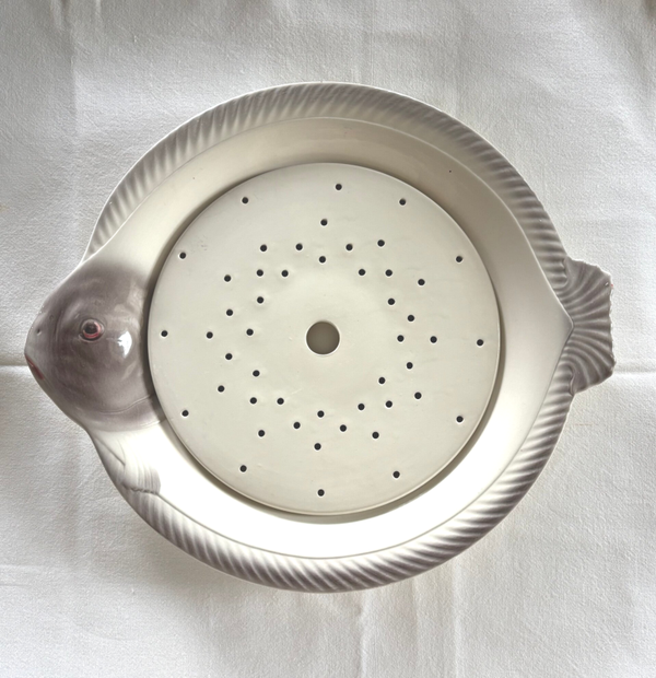 Antieke Waechtersbach Art Nouveau visschaal uit begin 20e eeuw - Antique Waechtersbach Art Nouveau fish platter from early 1900s