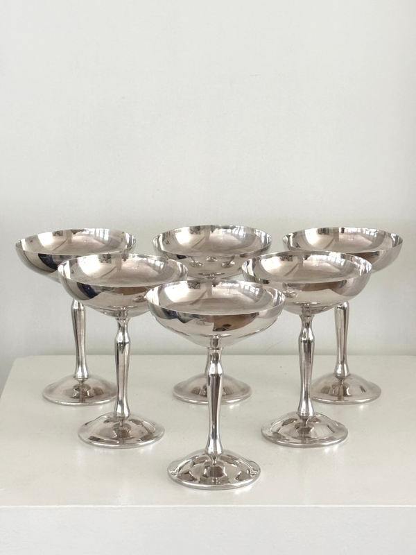 6 Verzilverde coupes op hoge voet - 6 Silver-plated high-stem coupes