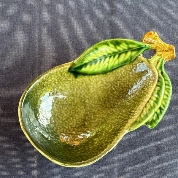 Keramisch perenschaaltje uit de 70s - 1970s Ceramic pear-shaped dish