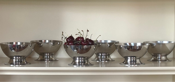Set van 6 strak vormgegeven coupes - Set of 6 elegantly designed coupes