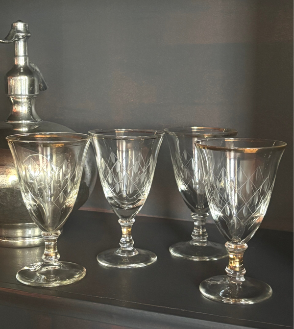 Set van 4 antieke glazen - 4 Antique glasses