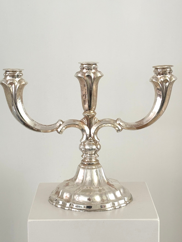 Elegante verzilverde kandelaar - Elegant silver-plated candlestick