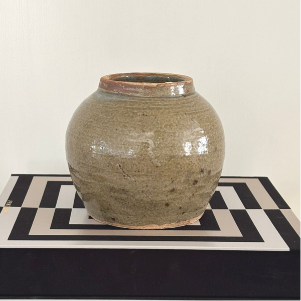 Geglazuurde aardewerken pot - Glazed earthenware pot