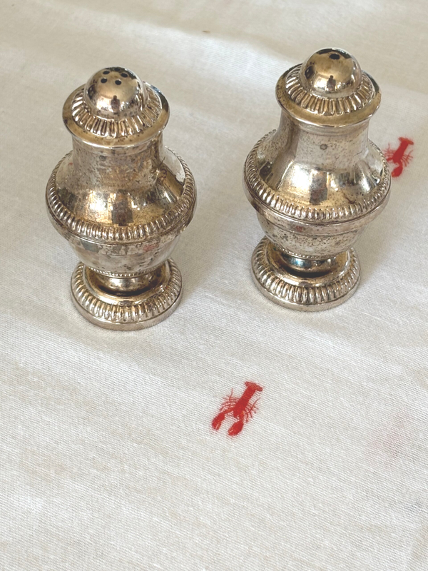 Verzilverd vintage peper- en zoutstel - Silver-plated vintage salt and pepper set