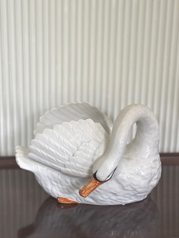 Art Nouveau majolica aardewerken zwaan - Art Nouveau majolica pottery swan