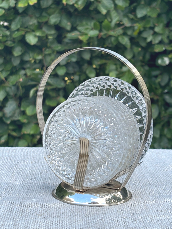 Elegante houder met kristallen schaaltjes - Elegant holder with crystal dishes