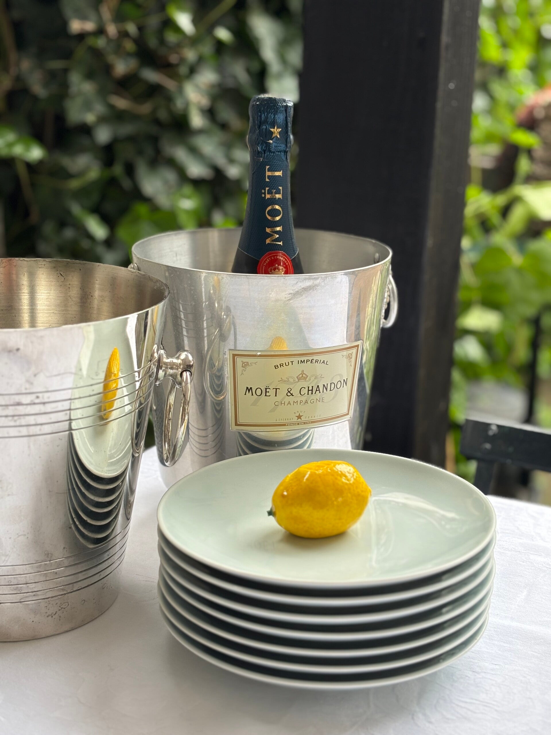 7 Bordjes Pillivuyt France - 7 Plates by Pillivuyt France