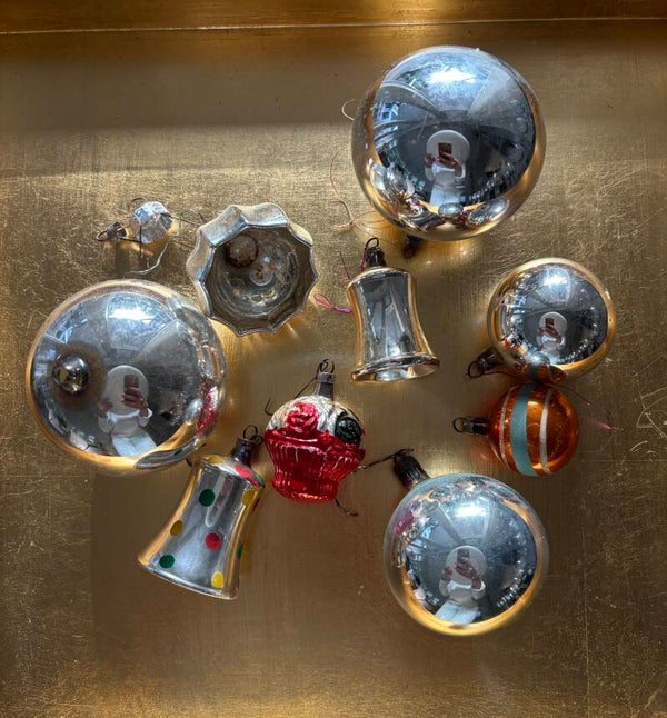 Set van 9 antieke glazen kerstornamenten ( set 5) - Set of 9 antique glass christmas ornaments (set 5)