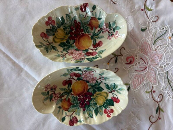 2 Porseleinen schaaltjes Limoges France - 2 Porcelain dishes Limoges France