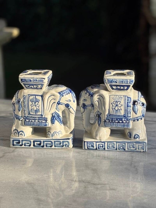 Twee keramieken vazen - Two ceramic vases