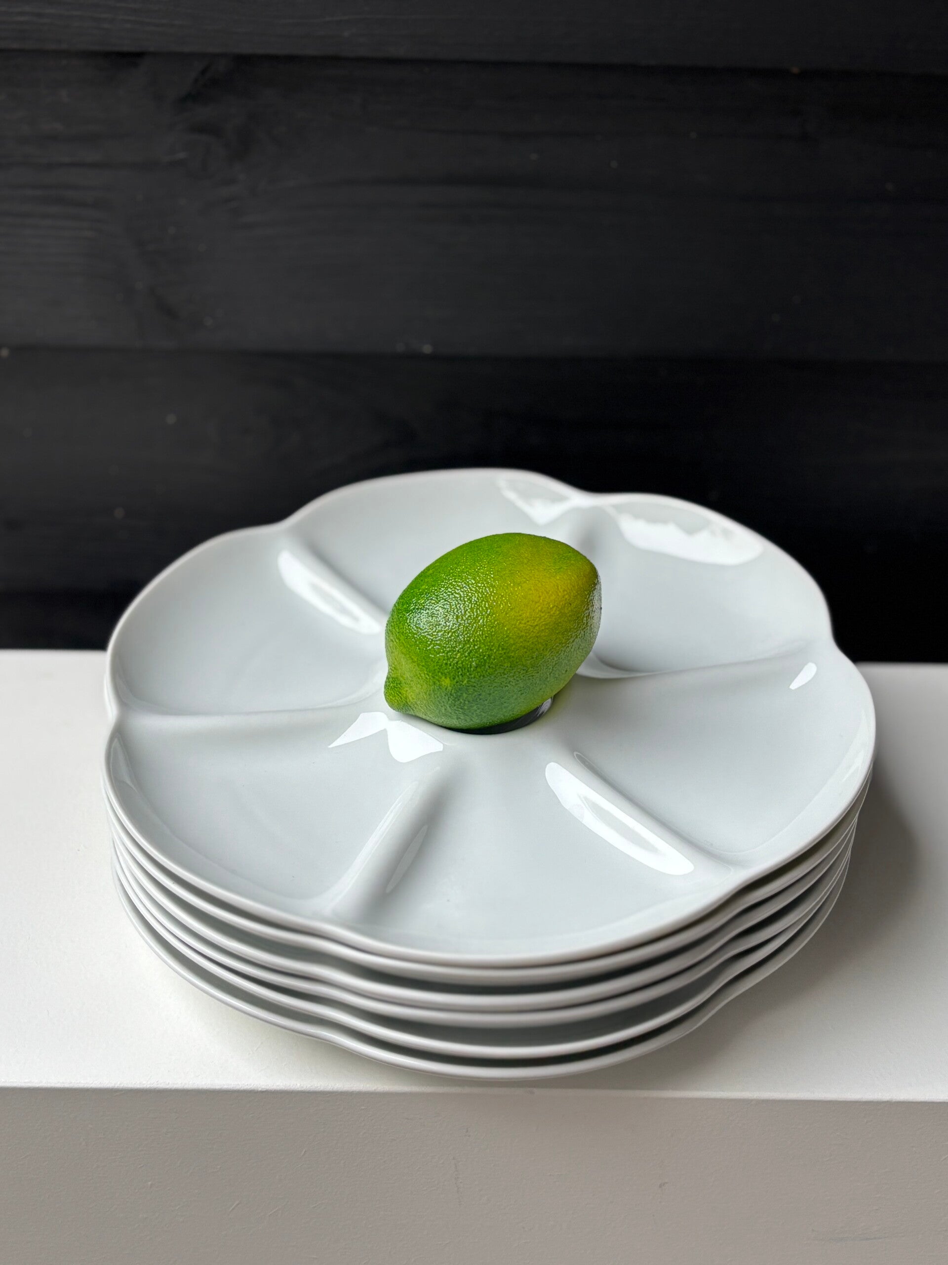 6 Oesterborden 'Tavola' - 6 oyster plates 'Tavola'