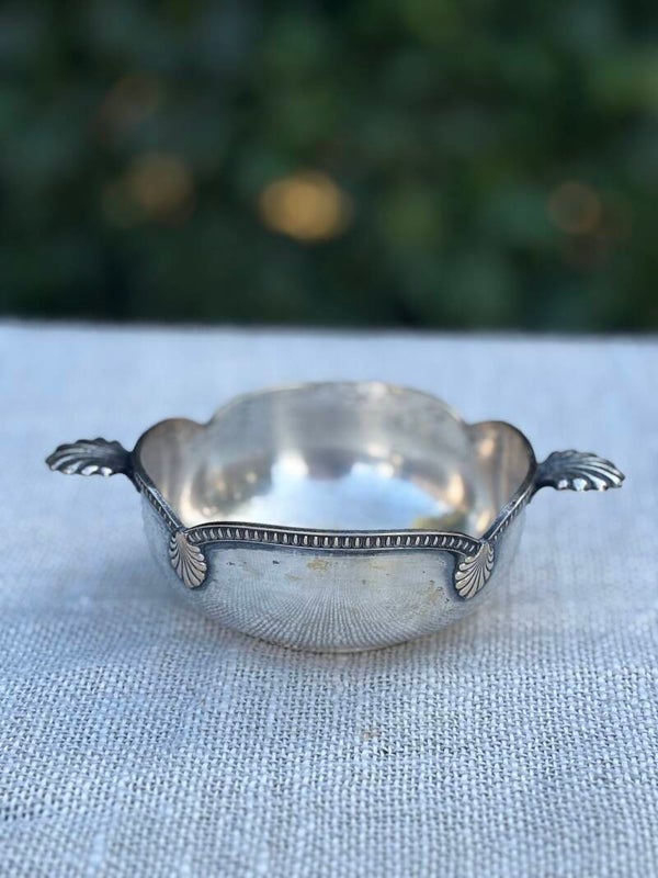 Verfijnd Frans verzilverd schaaltje - Elegant French silver-plated dish