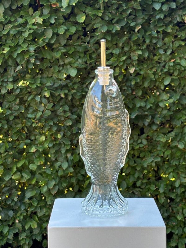 Bijzondere oliefles in de vorm van een vis - Distinctive large oil bottle in the shape of a fish