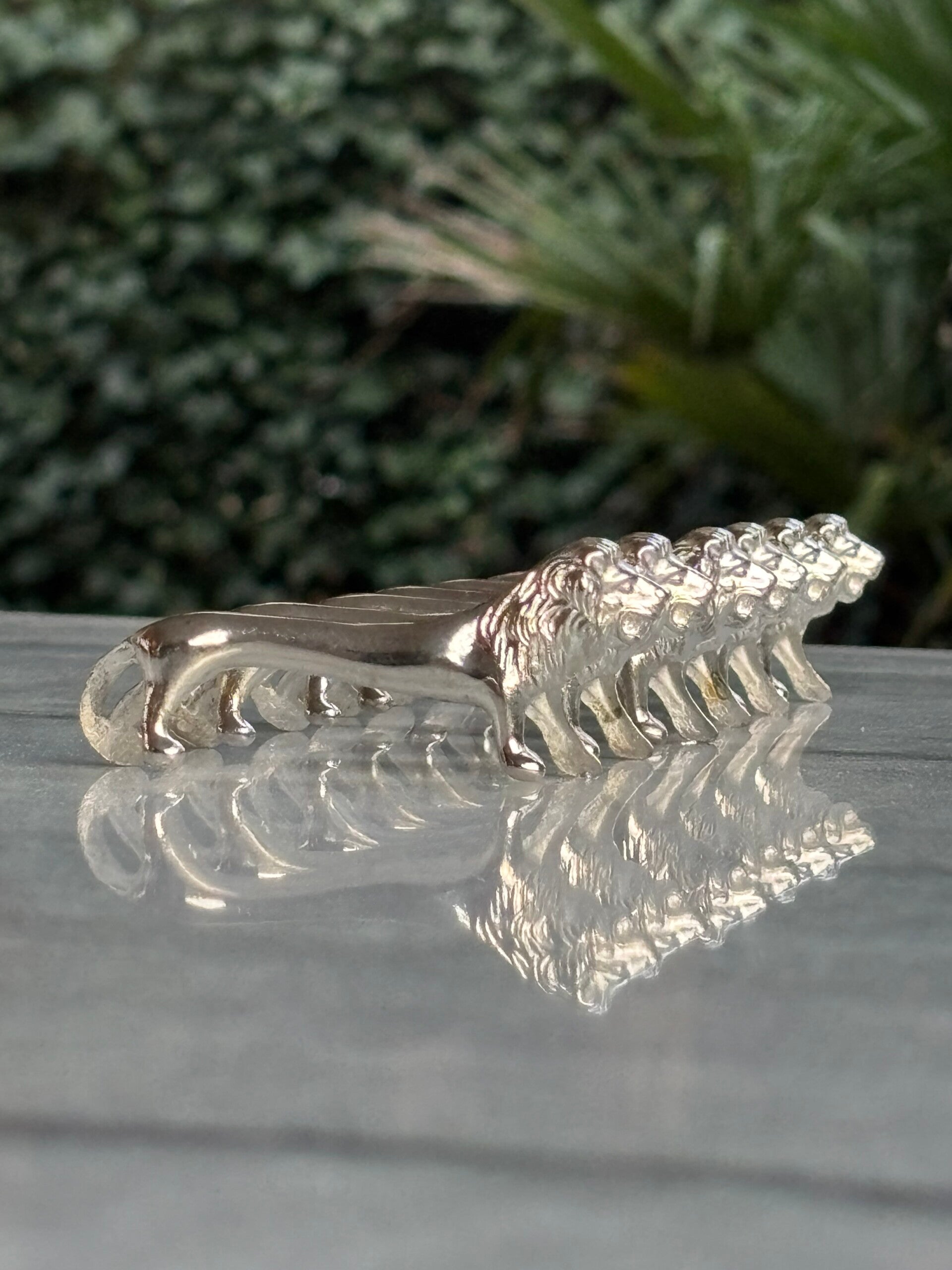 6 Verzilverde messenleggers- 6 Silver-plates knive rests