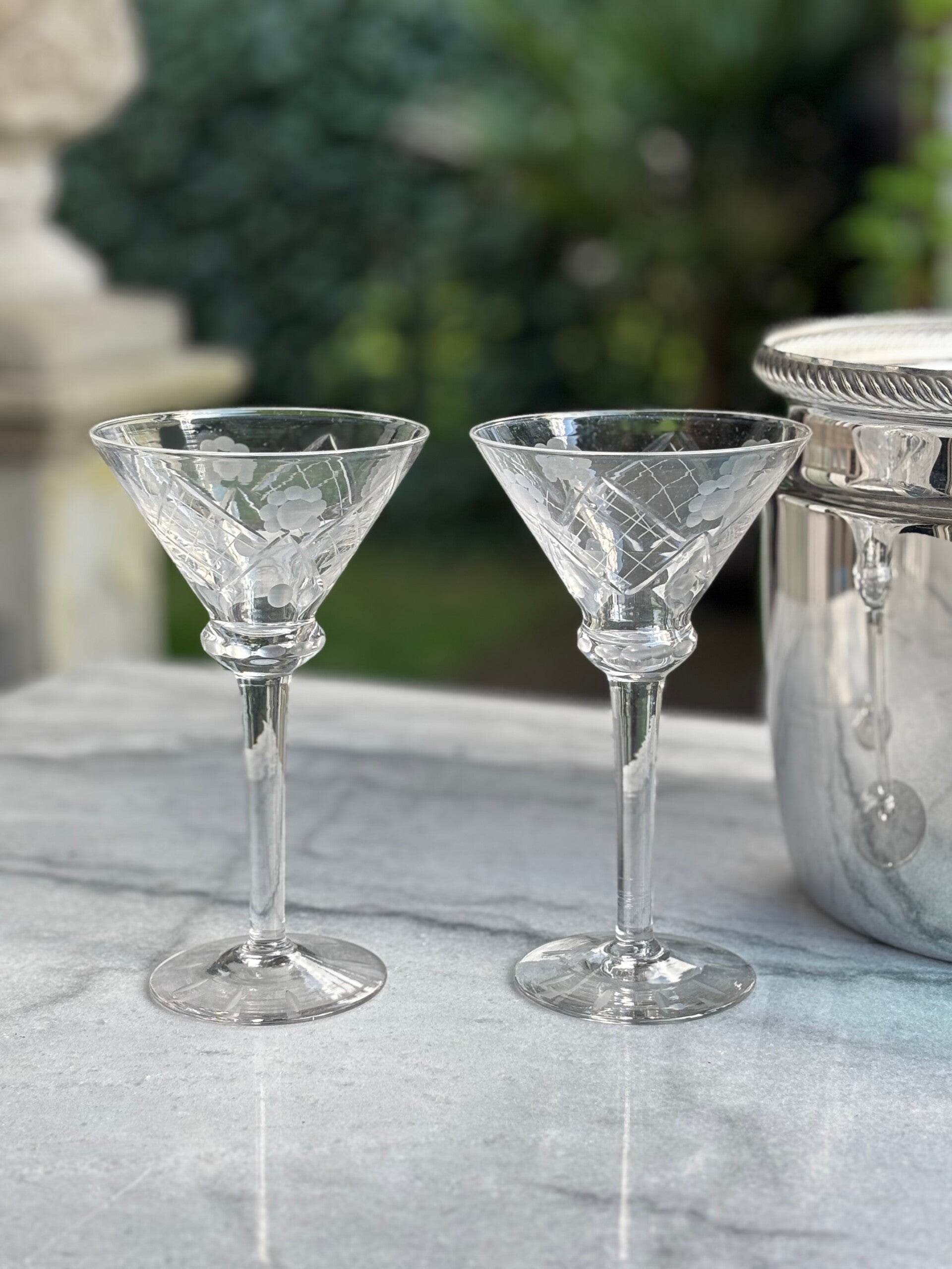 2 Grote antieke cocktailglazen - 2 Large antique cocktail glasses