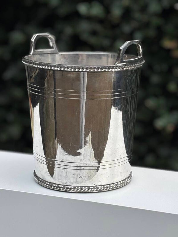 Zware verzilverde Champagnekoeler - Heavy silver-plated Champagne cooler