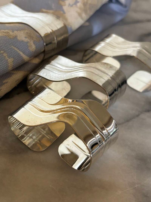 4 Verzilverde servetringen - 4 Silver-plated napkin rings