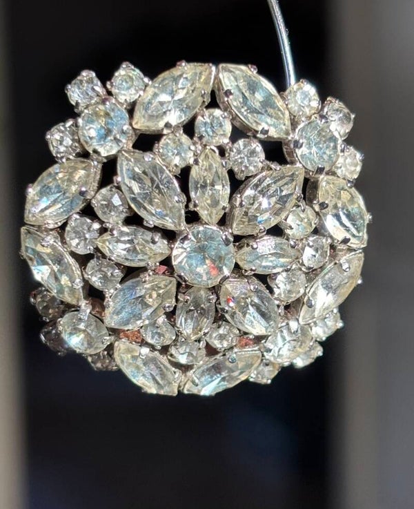 Stijlvolle Mid-Century koepelbroche - Stylish Mid-Century high dome brooch