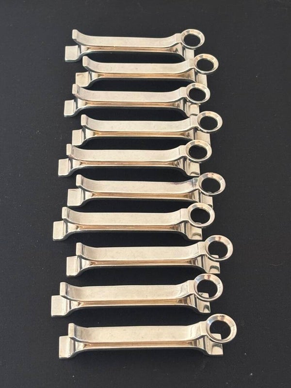 10 Verzilverde messenleggers Orfèvrerie St. Medard Paris - 10 Silver-plated knife rests by Orfèvrerie St. Medard Paris