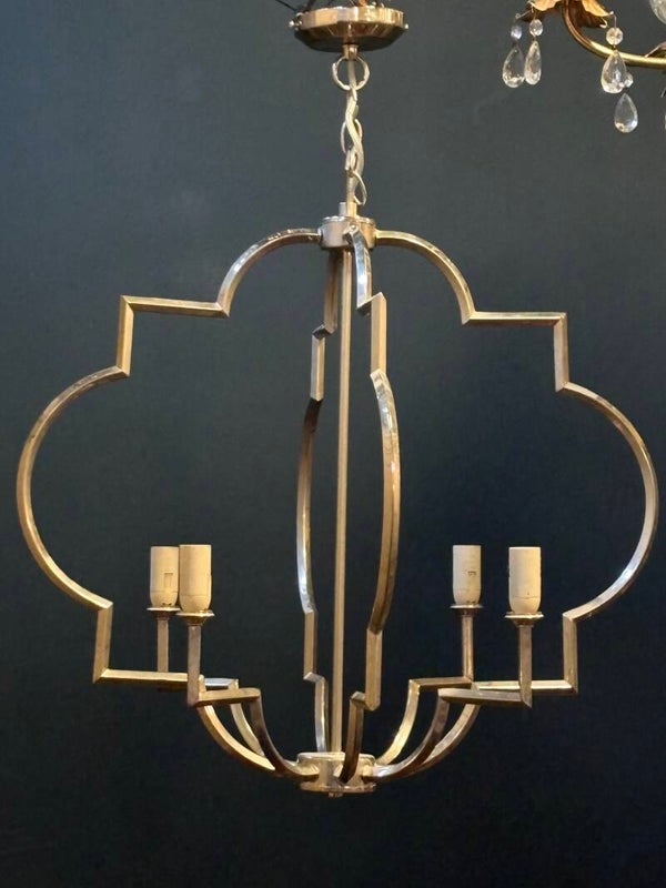 Elegante zilverkleurige moderne kroonluchter - Elegant silver-coloured modern chandelier