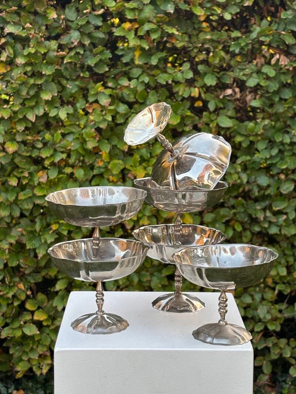 Elegante set van 6 verzilverde coupes - Festive set of 6 silver-plated coupes