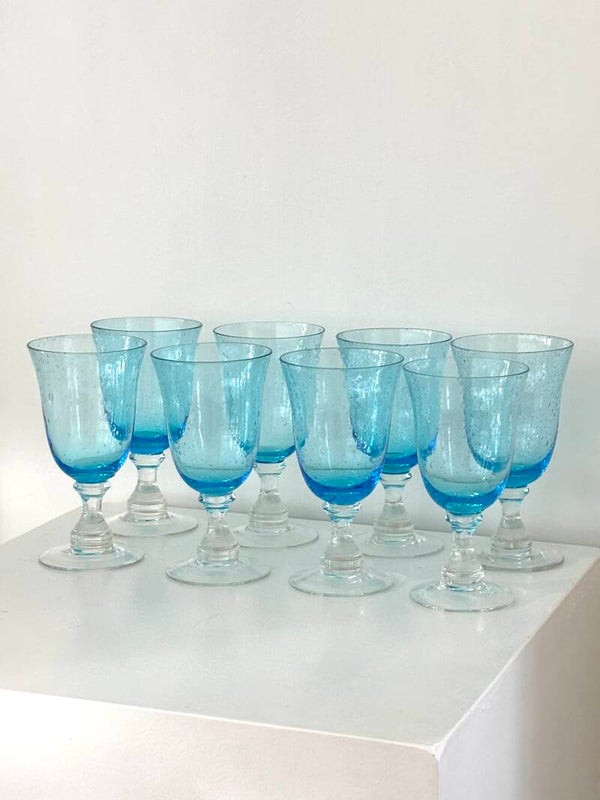 Elegante set van 8 handgeblazen Biot-wijnglazen - Elegant set of 8 hand-blown Biot wine glasses