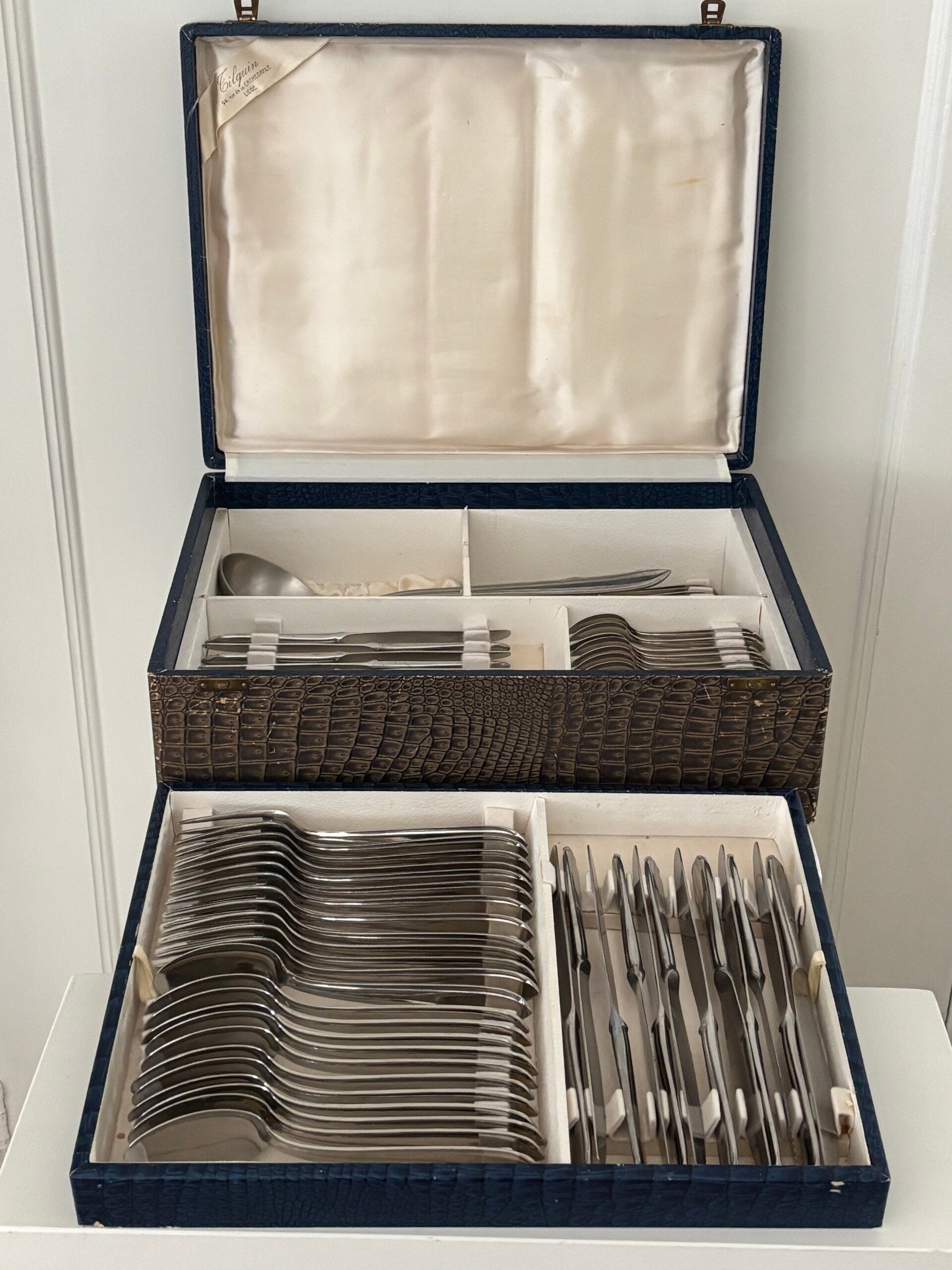 73-Delige bestekcassette - 73-Piece cutlery case
