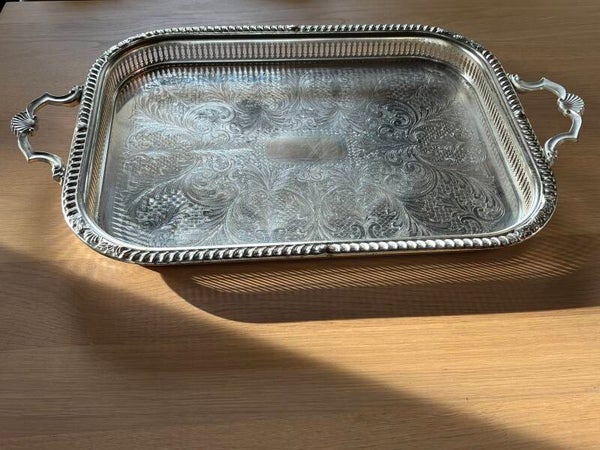 Verzilverd Engels dienblad van Butler Cavalier - Silver-plated English Butler Cavalier serving tray
