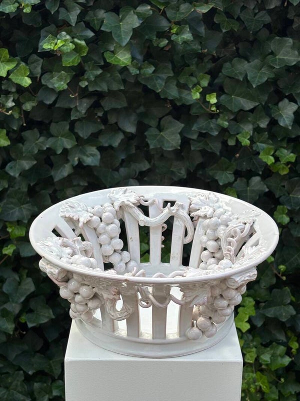 grote geglazuurde schaal 'Malicorne Coupe Blanche' van Émile Tessier (1887–1971) - Exceptional large glazed bowl 'Malicorne Coupe Blanche' by Émile Tessier (1887–1971)