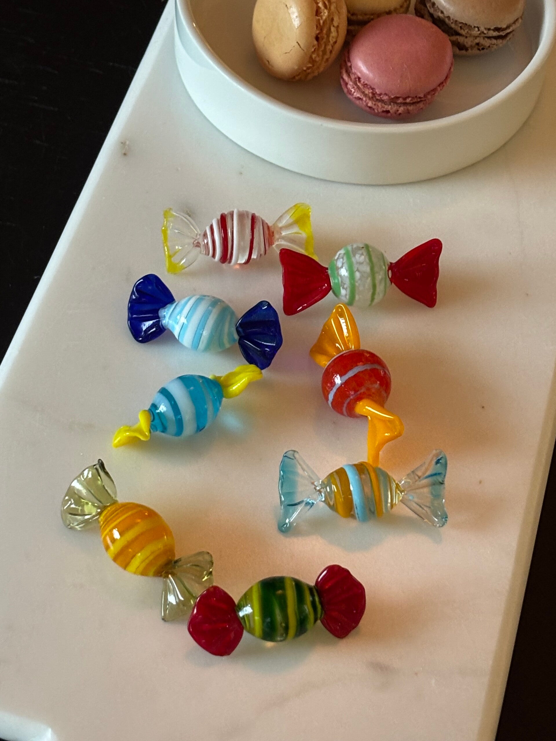 8 Handgemaakte glazen snoepjes - 8 Handmade glass candies