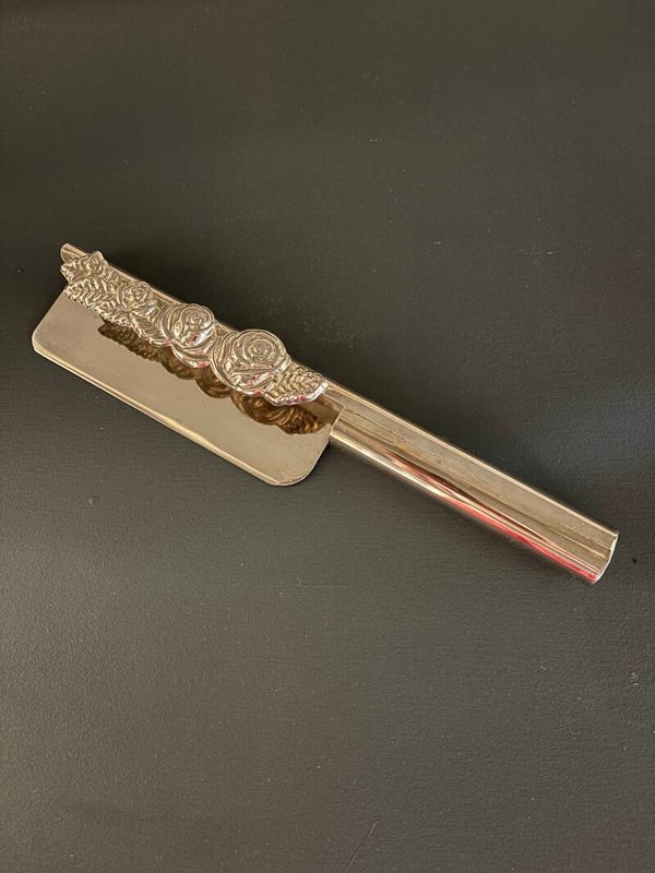 Verzilverde tafelkruier (kruimelveger) - Silver-plated table crumb sweeper