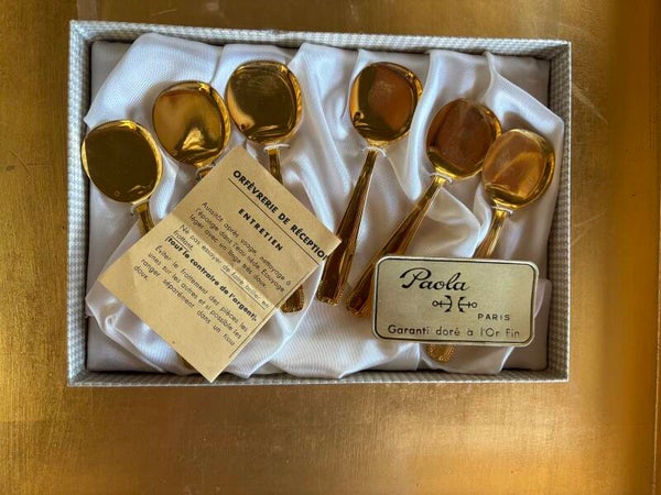 Set van 6 vergulde (24-karaat) lepeltjes van Paola Paris - Set of 6 gold-plated (24-carat) teaspoons by Paola Paris