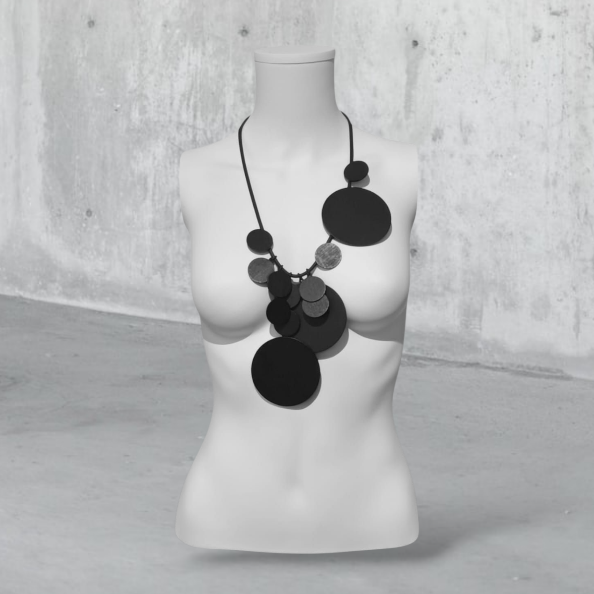 stylishe "rubber" Kette mit Elementen aus Holz