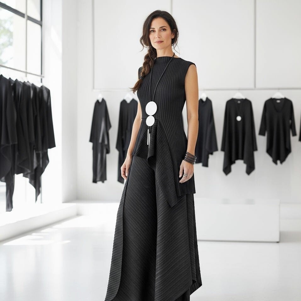 Plissee Top "Edo" mit asymetrischem Verlauf in schwarz