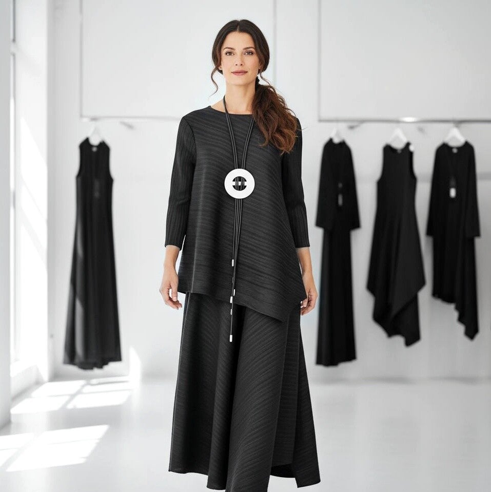 Plissee Hosenrock "Yakuza" mit Gummibund und weitem Bein in schwarz