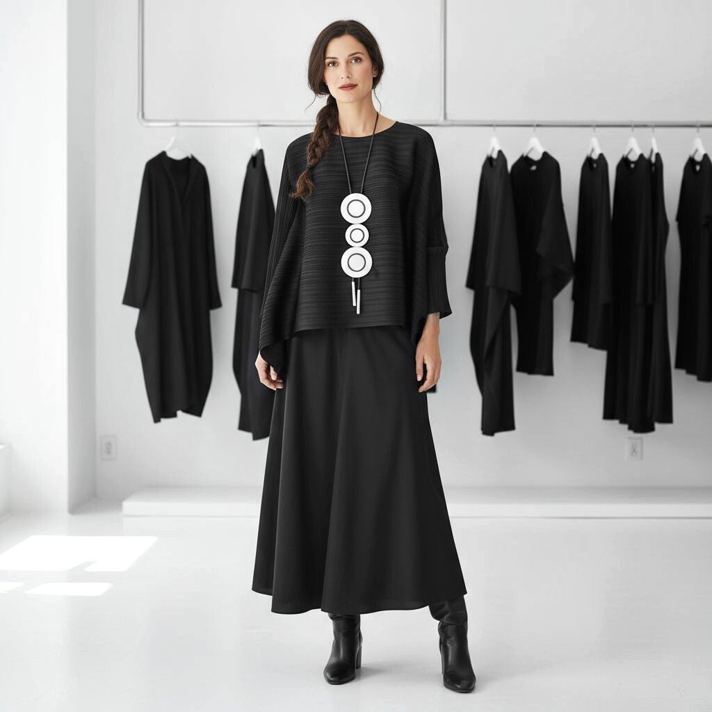 Plissee Oberteil "Keiko" in A-Linie mit zipfeligem Verlauf in schwarz