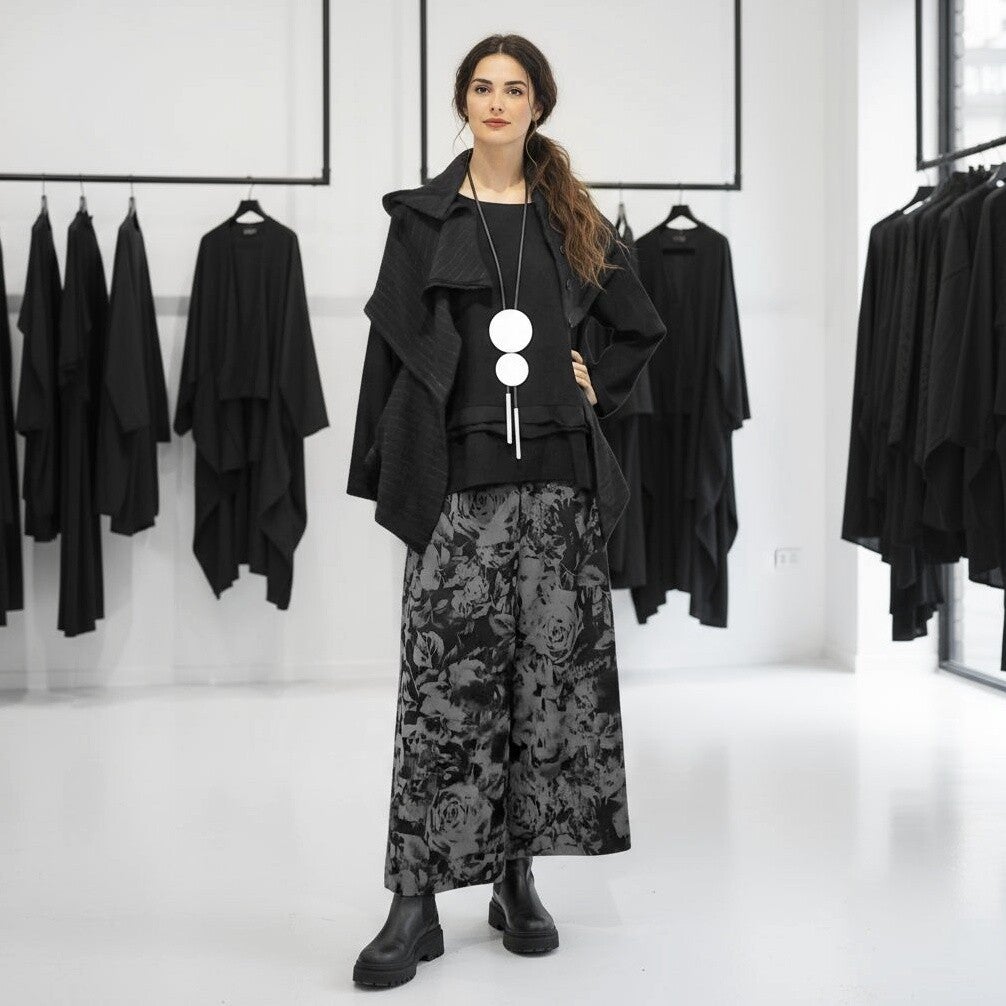 Culotte mit Gummibund und floralem Muster grau-schwarz