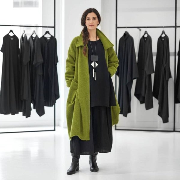 Winter Mantel in Tulpenform, mit Innenfutter in apfelgrün