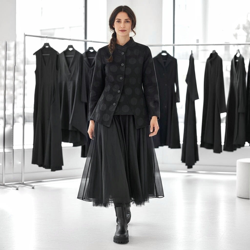 Tüllrock in großzügiger A-Linie und komfortablem Gummibund in schwarz