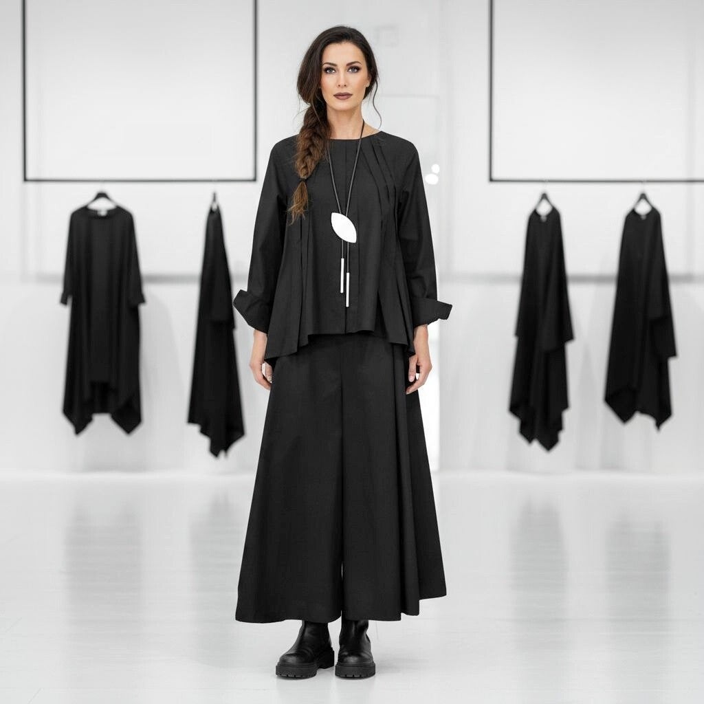 Bluse in A-Linie mit effektvollen Biesen in schwarz