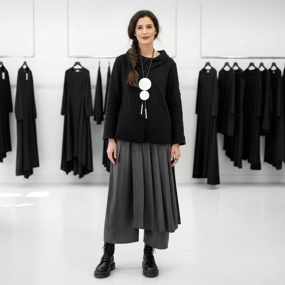 Hosenrock mit Gummibund und abknöfbarer Schürze in grau