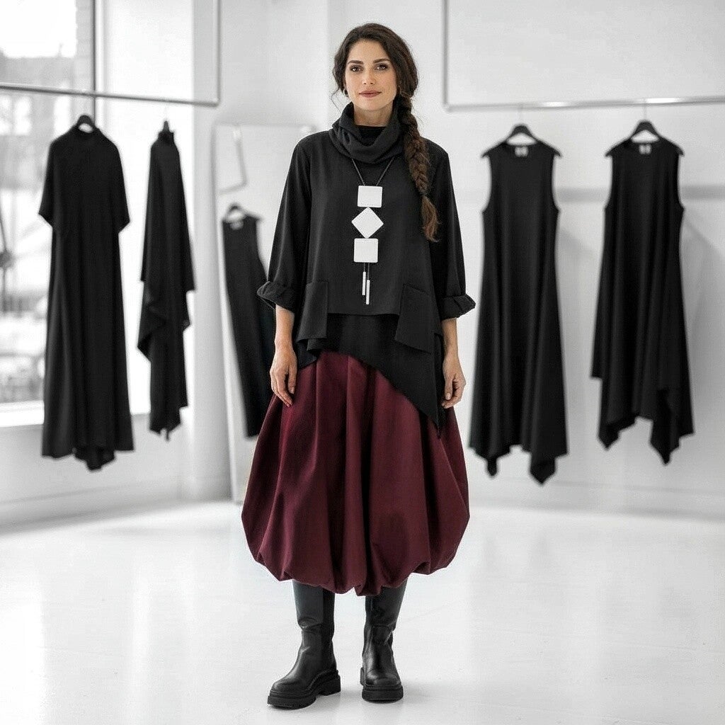 Weste mit kleinem Kragen und Ziertäschchen in schwarz