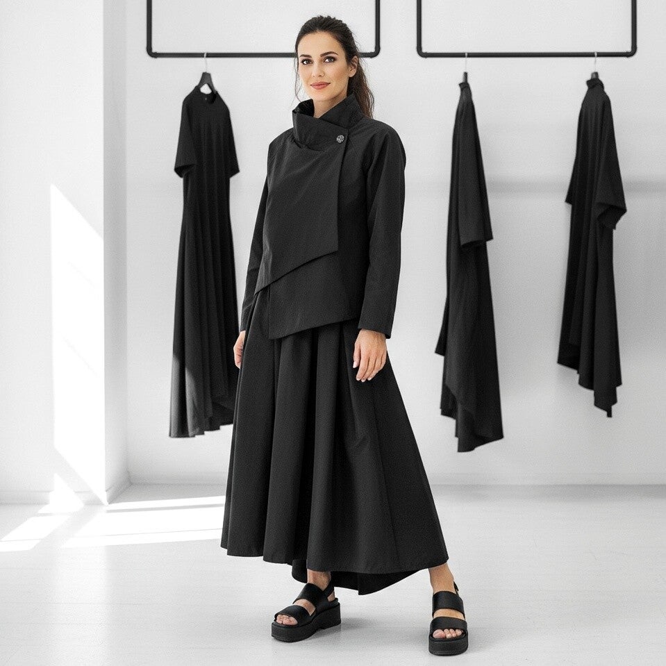 Taft Jacke "Ikuto"mit Stehkragen und seitlichem Knopf in schwarz