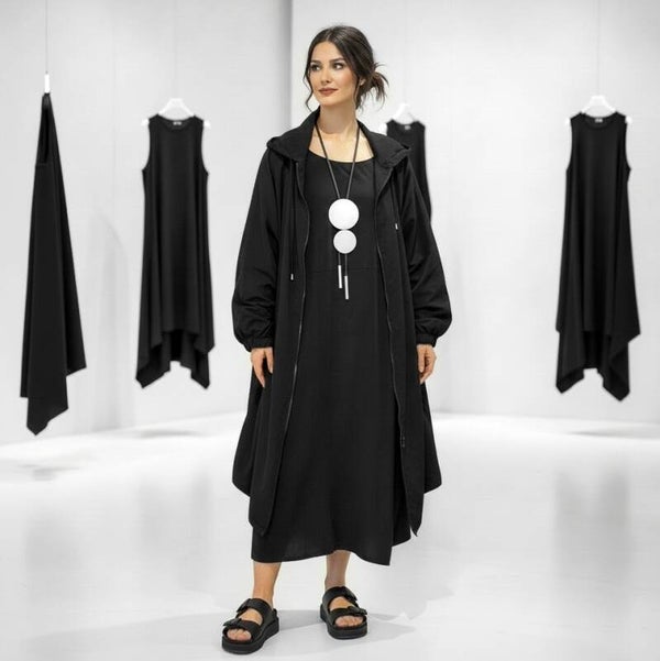 Oversized-Mantel mit leichtem Innenfutter, Reißverschluss und Kapuze in schwarz