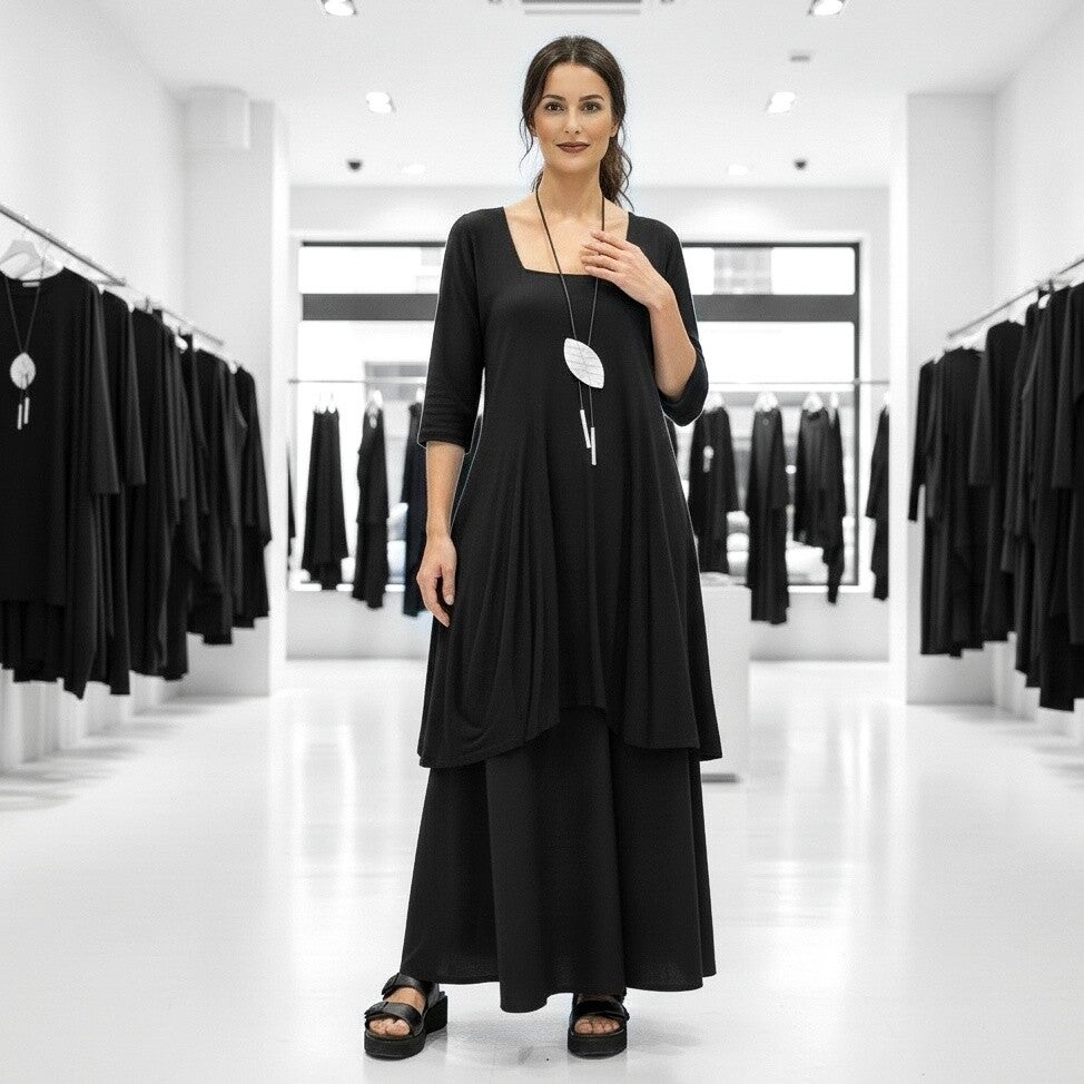 Tunika-Kleid von "Magna" mit viereckigem Ausschitt in schwarz