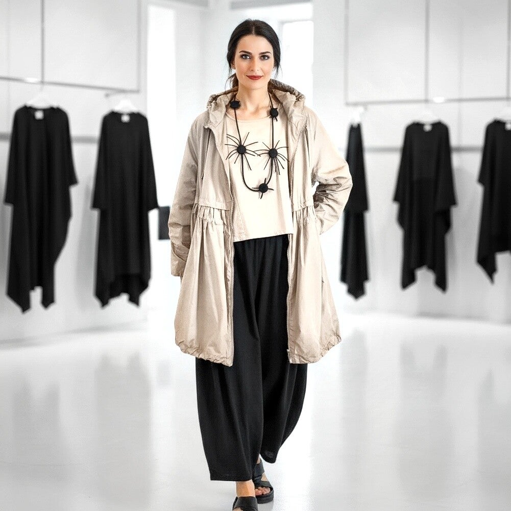 stylishe Jacke mit Kapuze und Reißverschluss in sandfarben