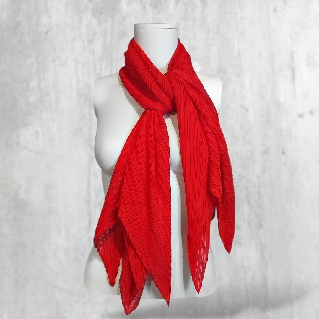 eleganter Plissee Schal in leuchtendem rot