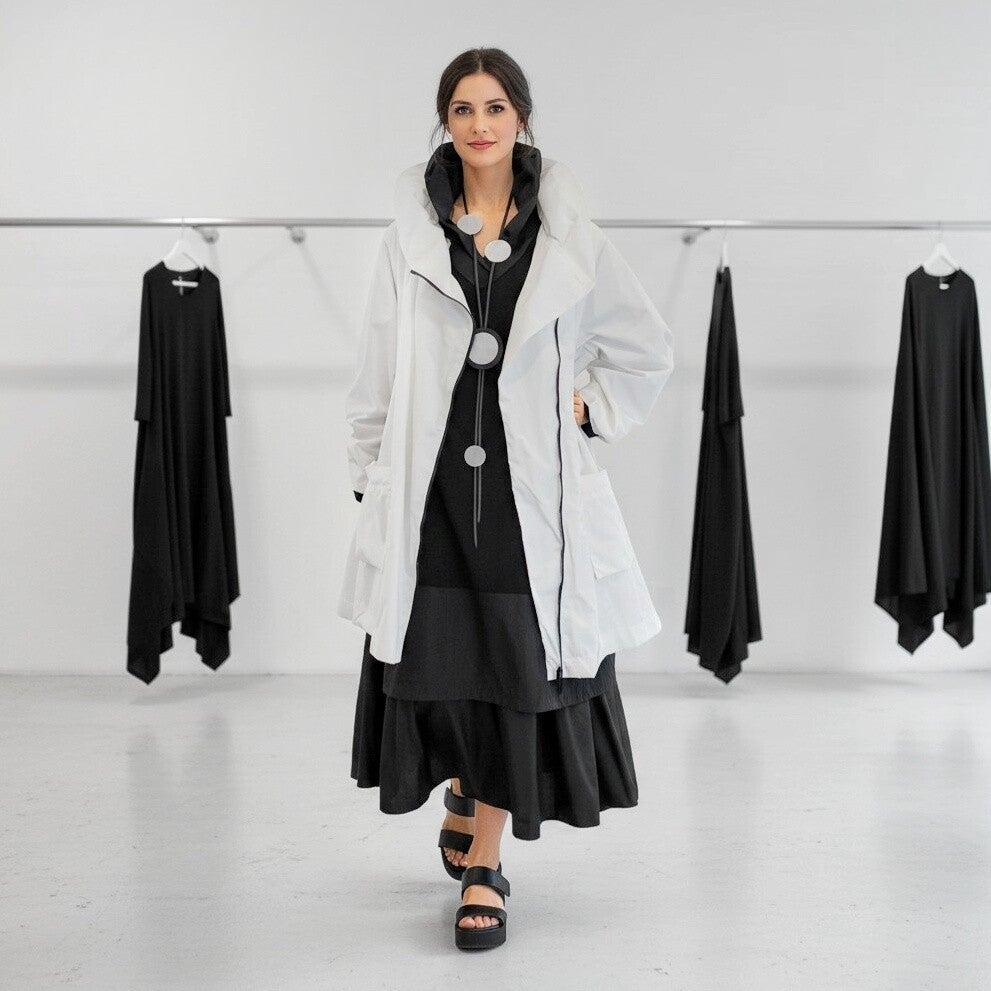 "Hopsack" Parka mit leichtem Innenfutter und Kapuze in hellem ecrú